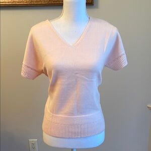 NWT Workshop Republic Clothing Women's Light Pink Short Sleeve V-Neck Sweater